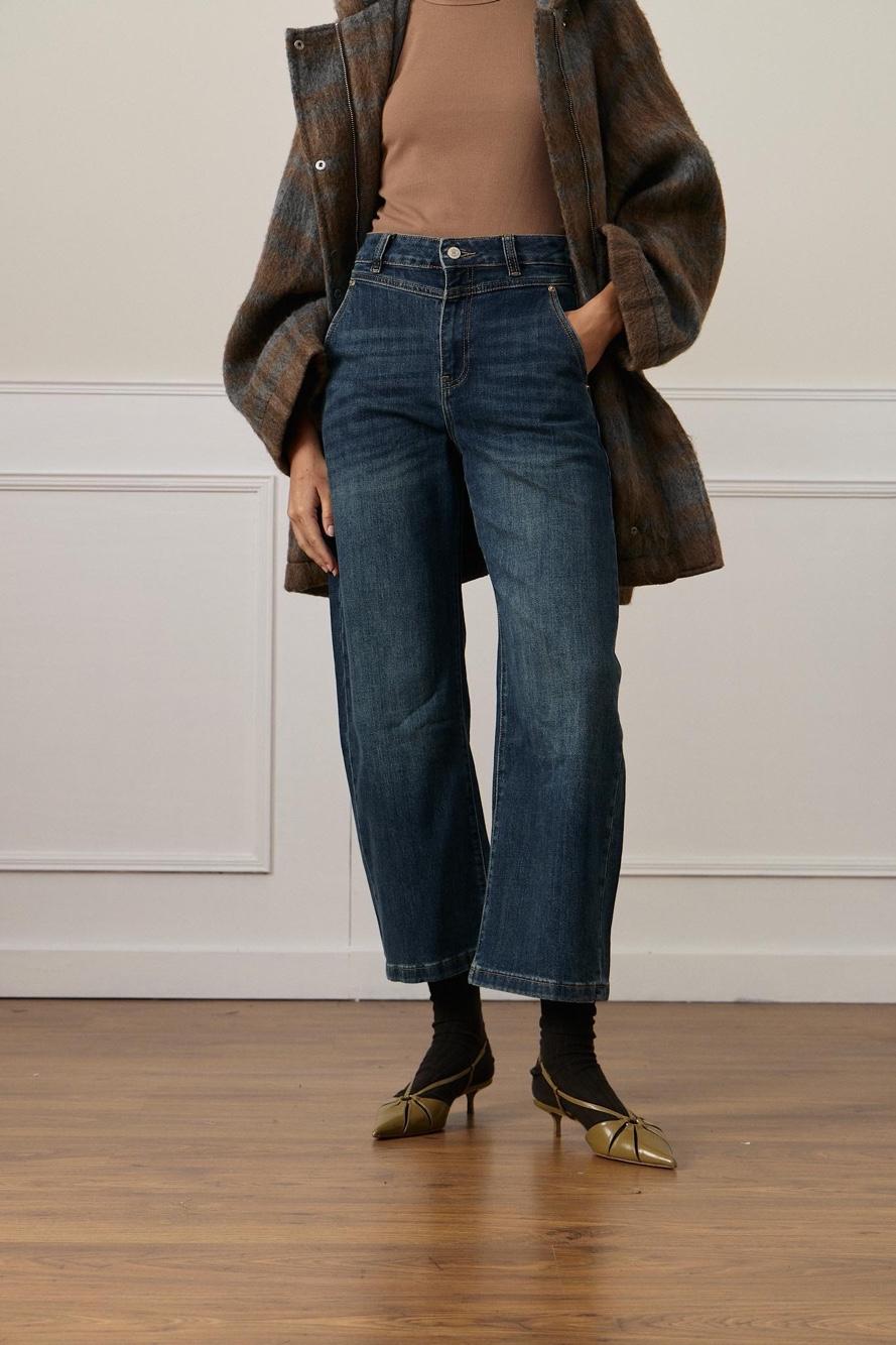 Hoch taillierte Straight-Hose
