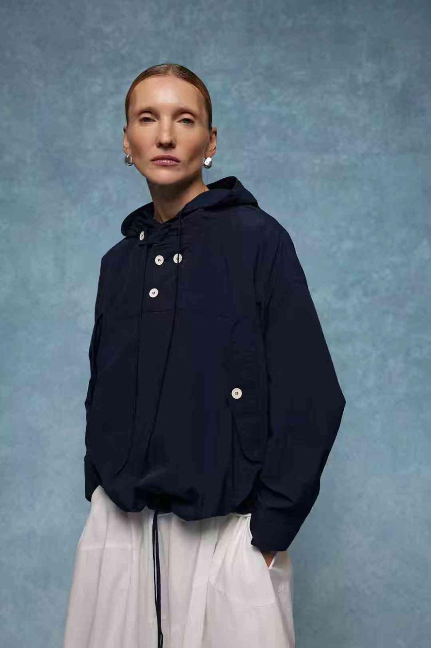 Oversize Jacke mit Kapuze