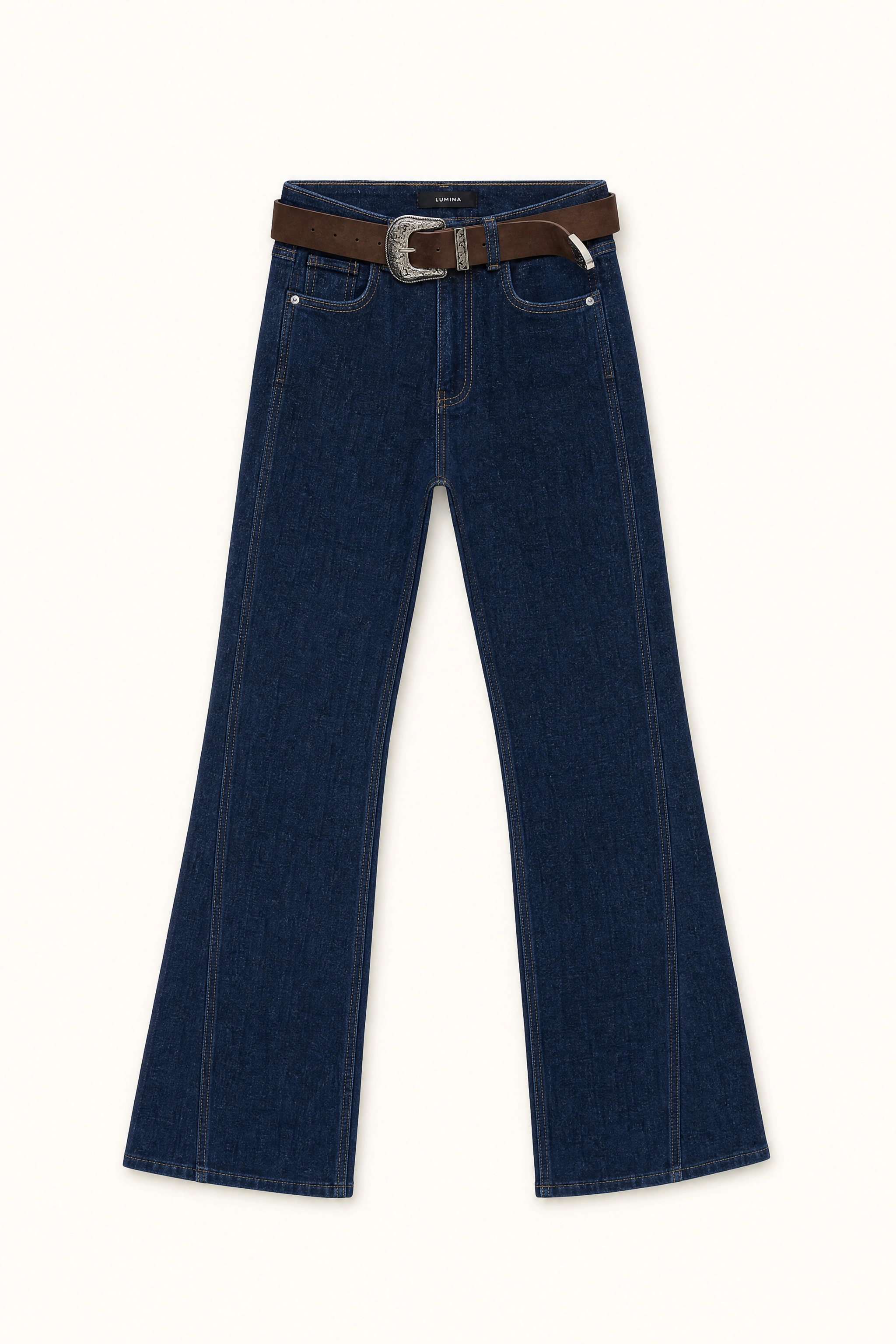 Flared-Jeans mit Gürtel