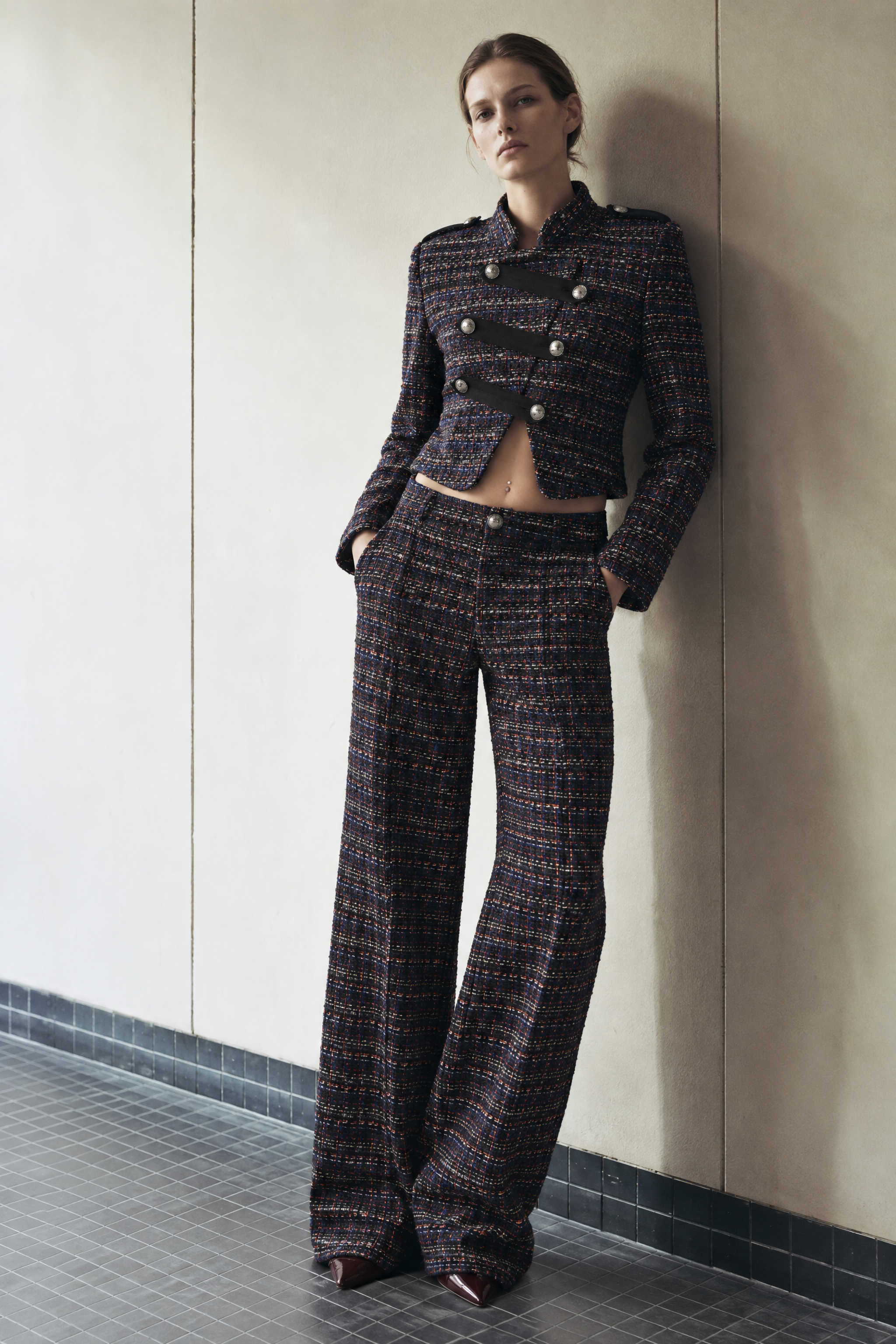 Cropped Tweed-Jacke mit Stehkragen