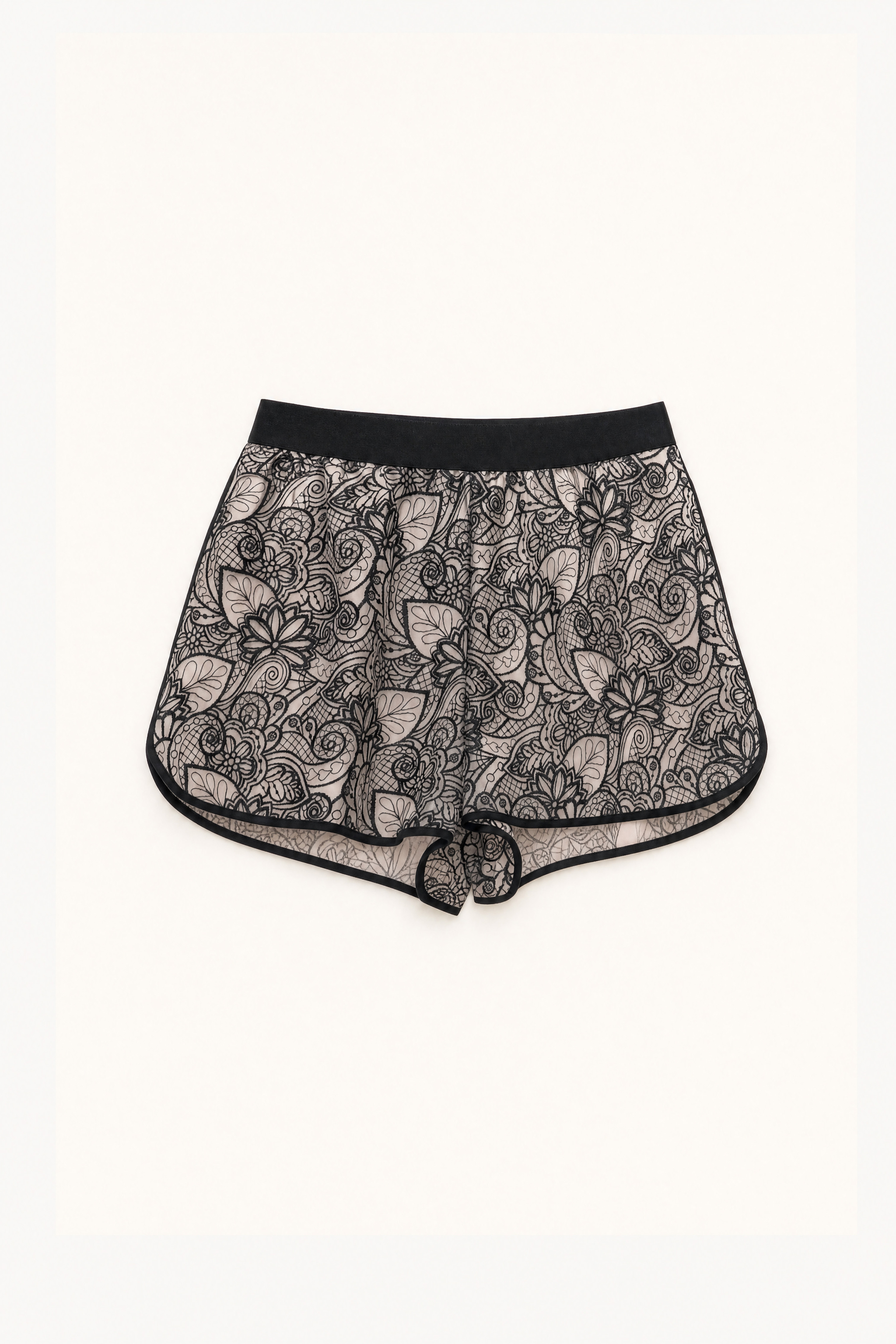 Spitzenshorts mit Stickerei