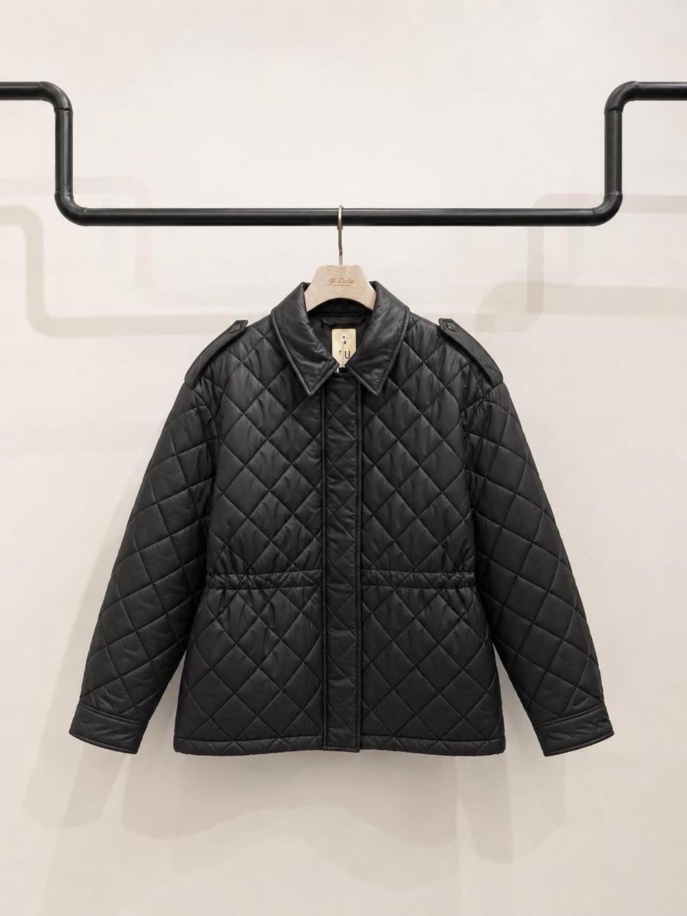 Steppjacke mit Kordelzug
