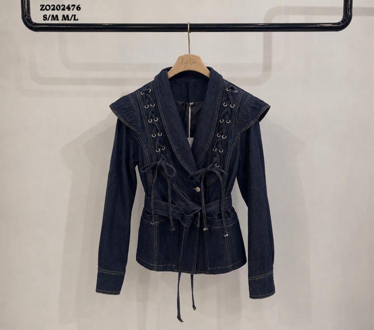 Taillierte Denimjacke