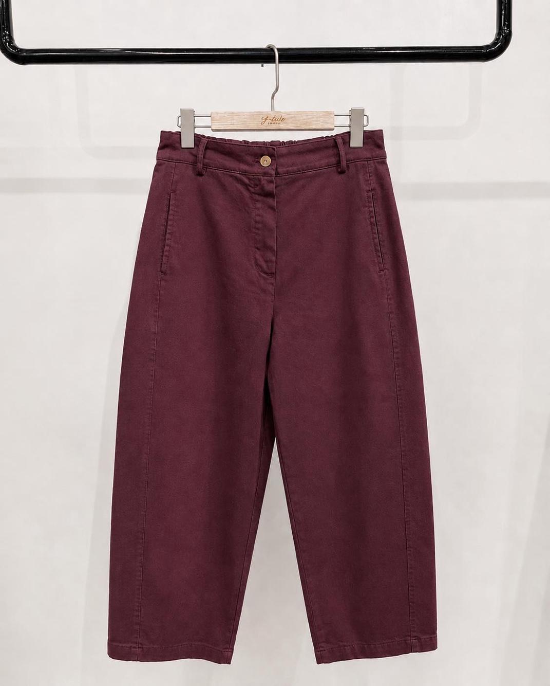 Chino-Hose mit hohem Bund
