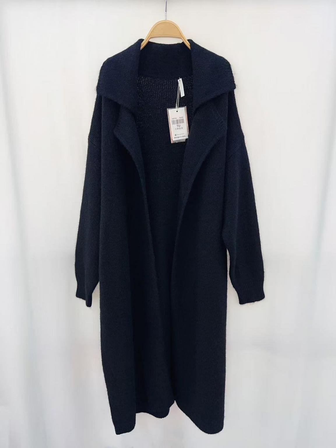 Langer Cardigan mit breiten Revers